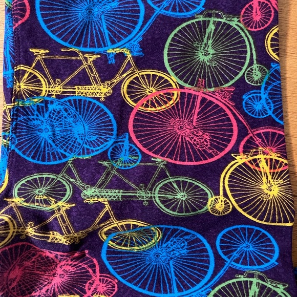 LuLaRoe One Size Leggings - Picture 2 of 3